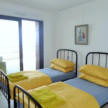 Plage De La Corniche, 71 M², 2 Chambres, Terrasse 35 M² *